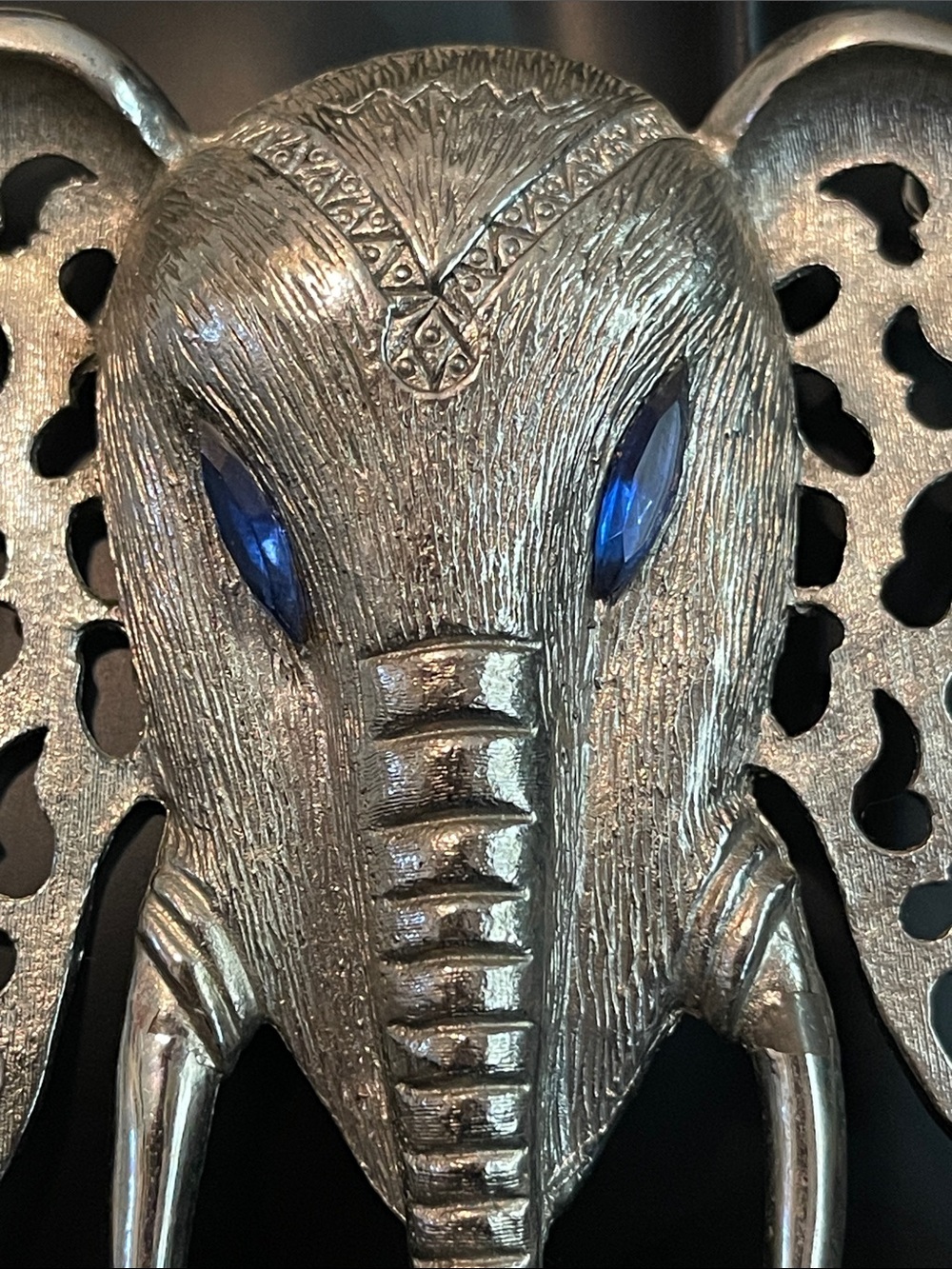 1970’s Celebrity NY Oversized Elephant Statement Necklace - Picture 3 of 13